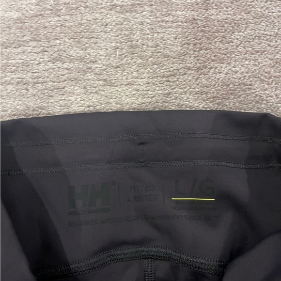 Helly Hansen Women's HP Leggings Color: 980 EBONY - Picture 5 of 8